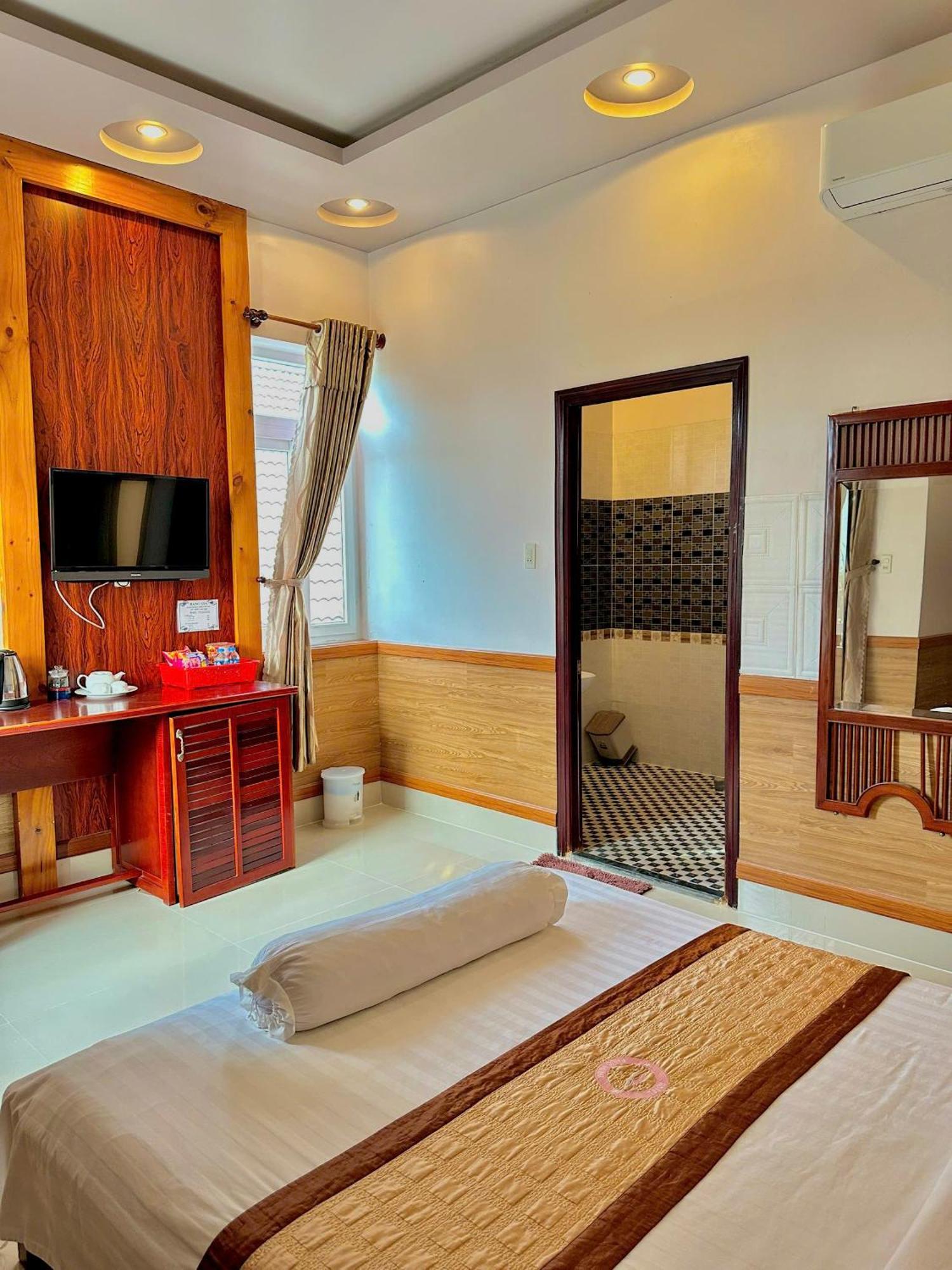 Phuc Hung 2 Hotel Rạch Giá Eksteriør bilde
