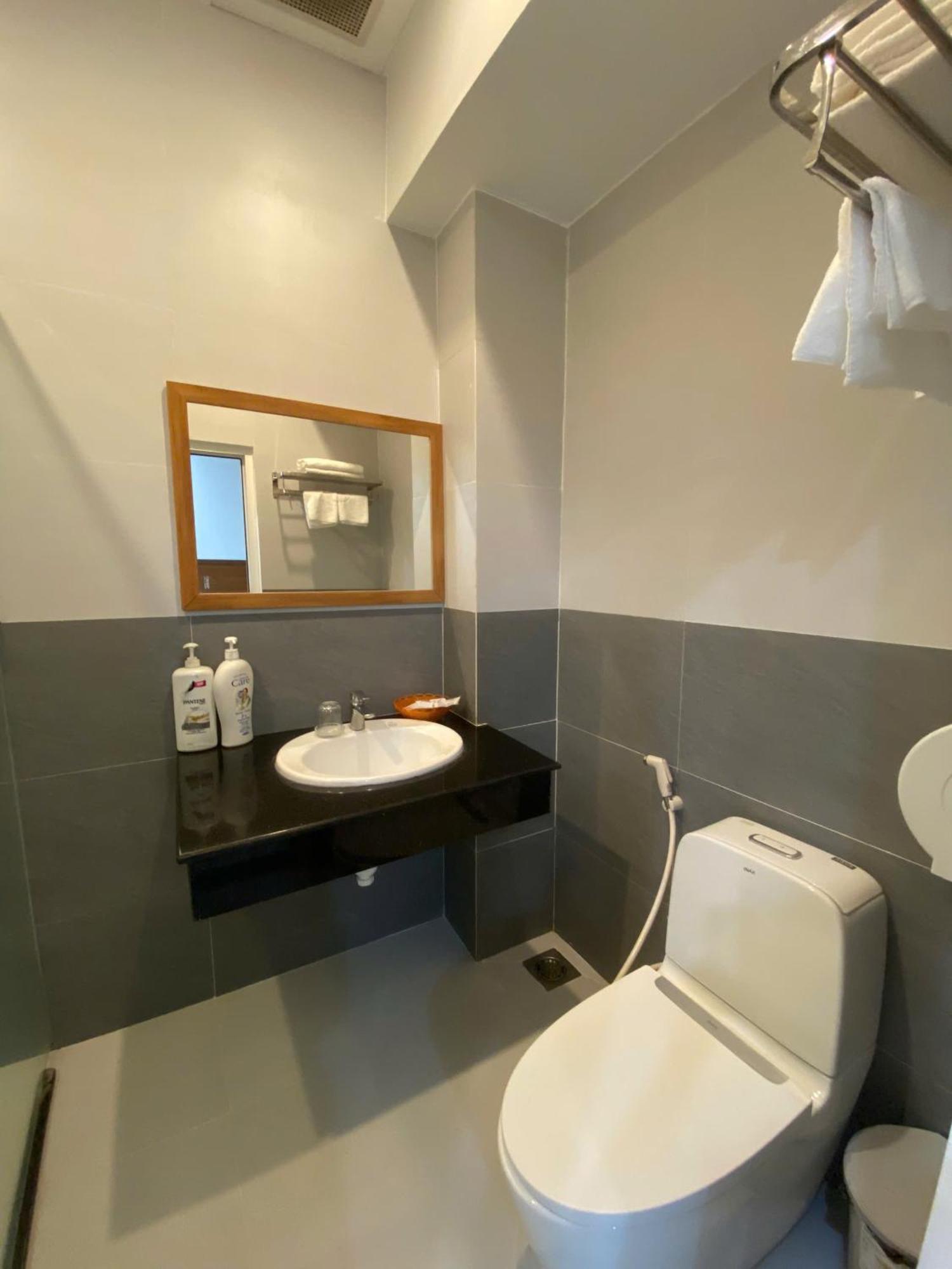 Phuc Hung 2 Hotel Rạch Giá Eksteriør bilde