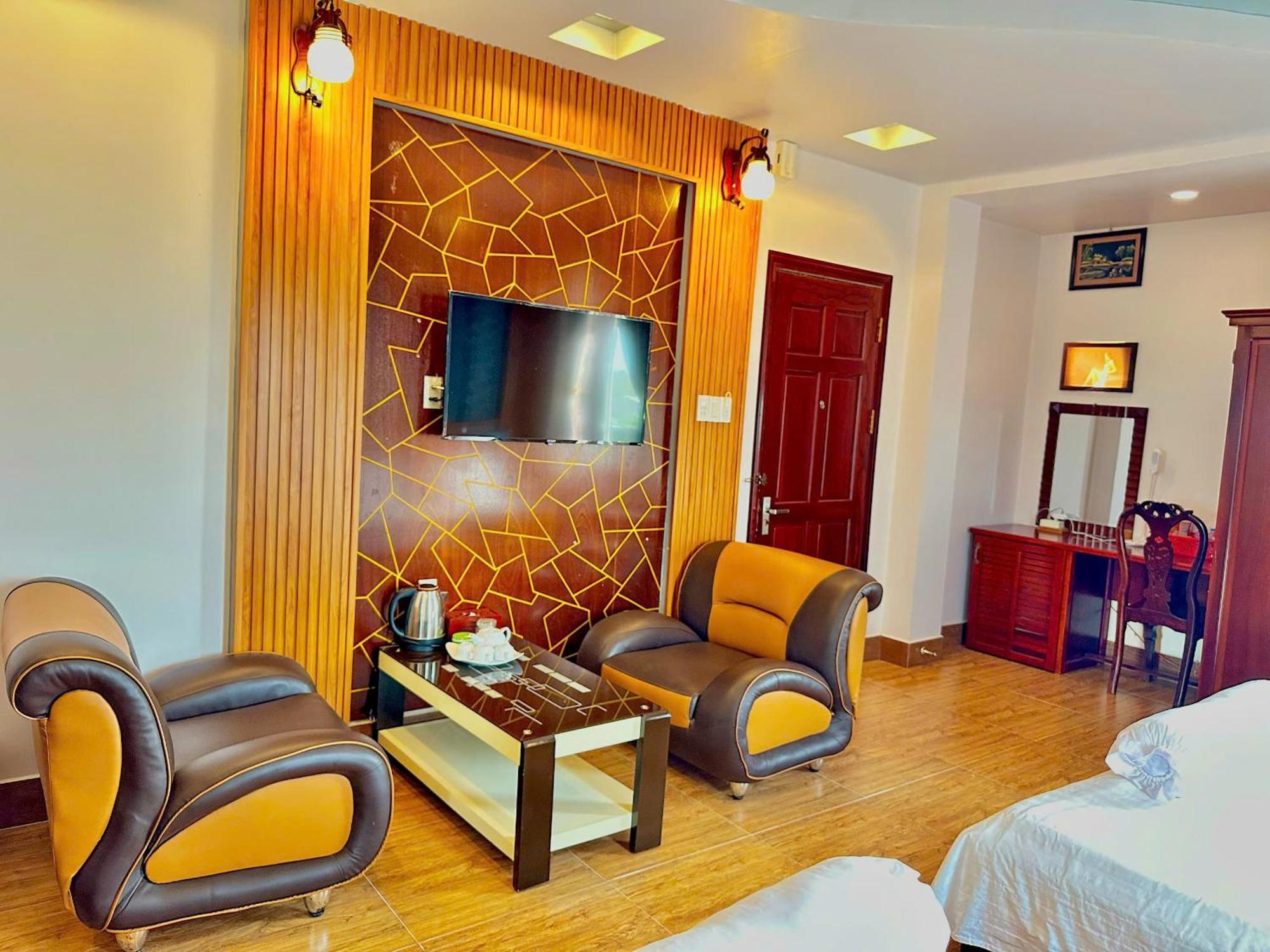Phuc Hung 2 Hotel Rạch Giá Eksteriør bilde